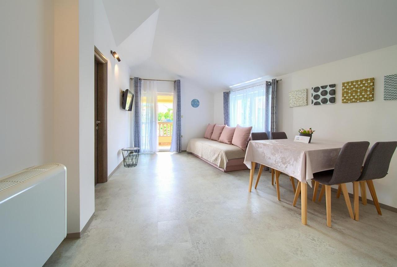 Apartmani Dal Malinska Dış mekan fotoğraf