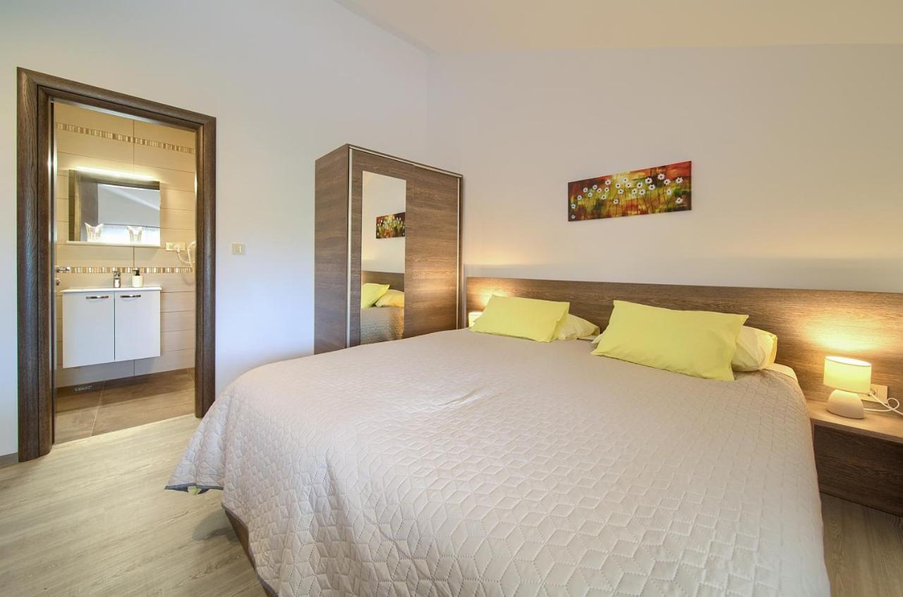 Apartmani Dal Malinska Dış mekan fotoğraf