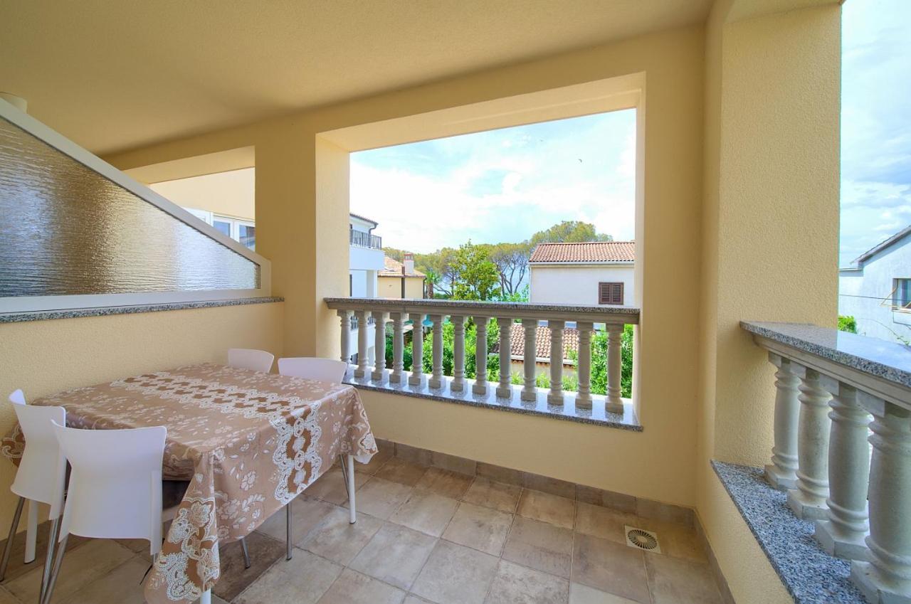Apartmani Dal Malinska Dış mekan fotoğraf
