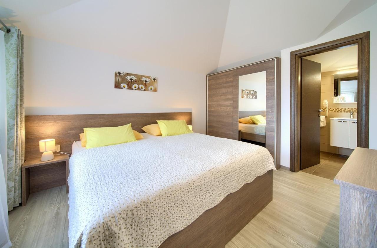 Apartmani Dal Malinska Dış mekan fotoğraf