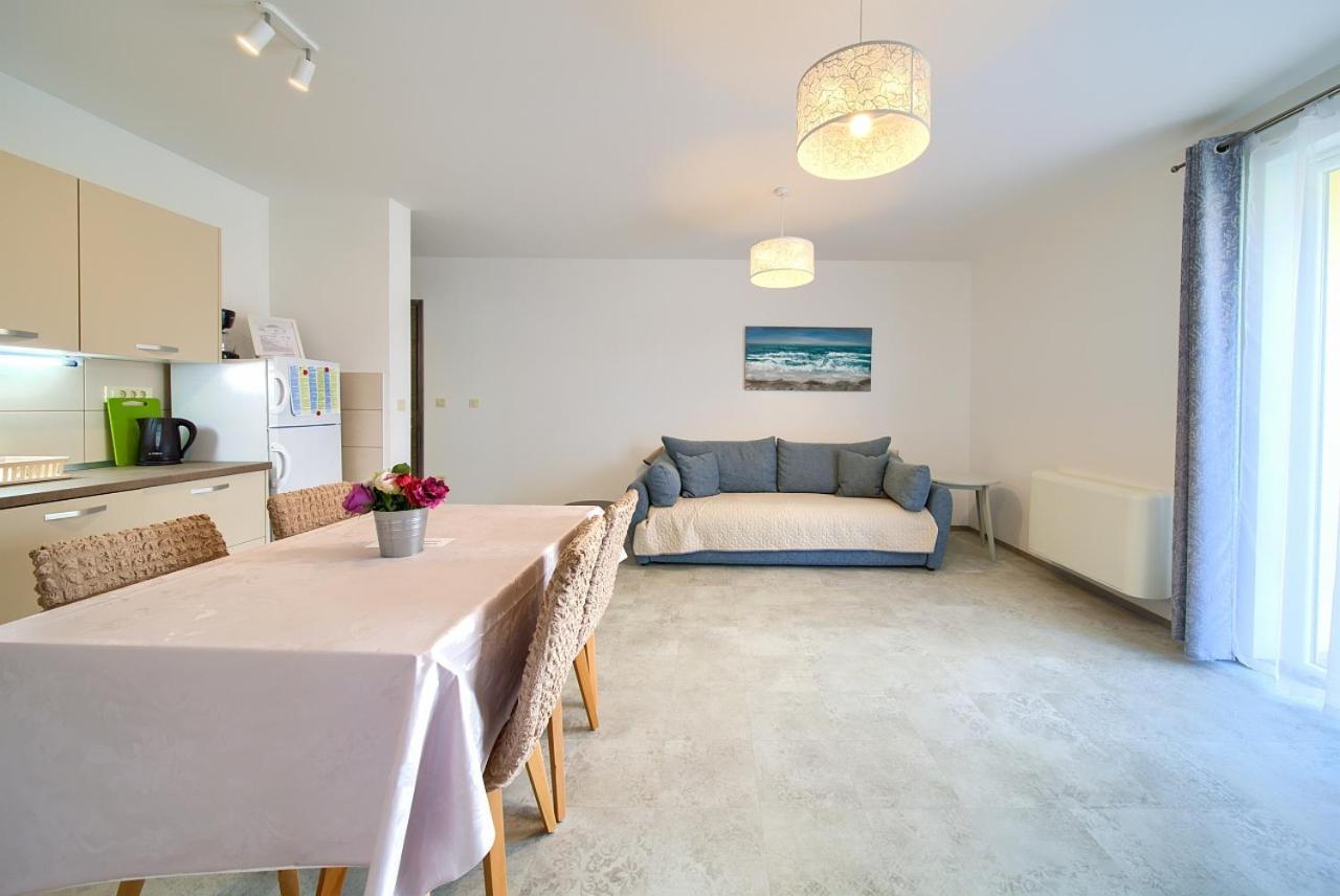 Apartmani Dal Malinska Dış mekan fotoğraf