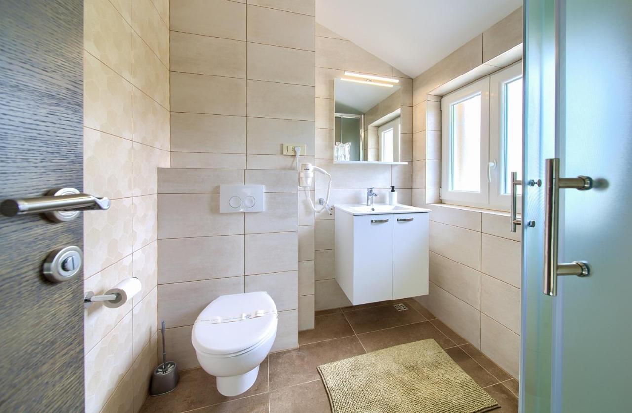Apartmani Dal Malinska Dış mekan fotoğraf